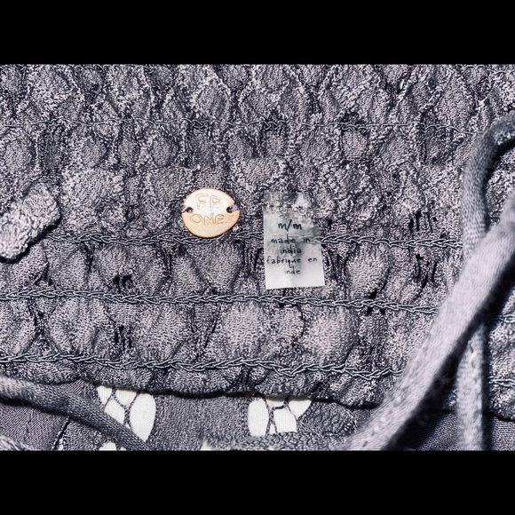 One Adele’s Brallette - Picture 4 of 4